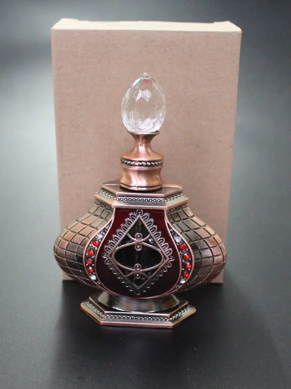 Vintage Arab Style 10ml Metal Perfume Bottle – Elegant Essential Oil Holder for Wedding Crafts and Gifts.