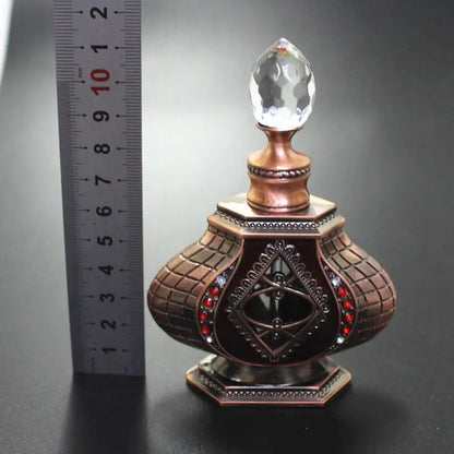 Vintage Arab Style 10ml Metal Perfume Bottle – Elegant Essential Oil Holder for Wedding Crafts and Gifts.